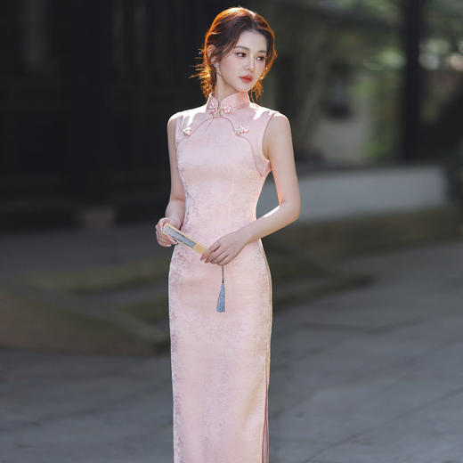 粉色无袖新中式长款改良旗袍，2026新款年轻款女高级感礼服 SC23023 商品图4