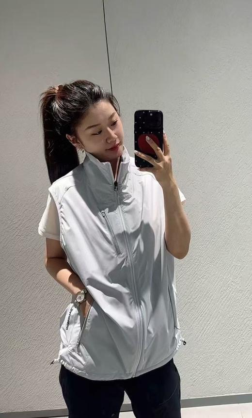 SAL0M0N/萨落檬AMPHI LIGHT VEST 户外轻量多功能马甲 商品图8