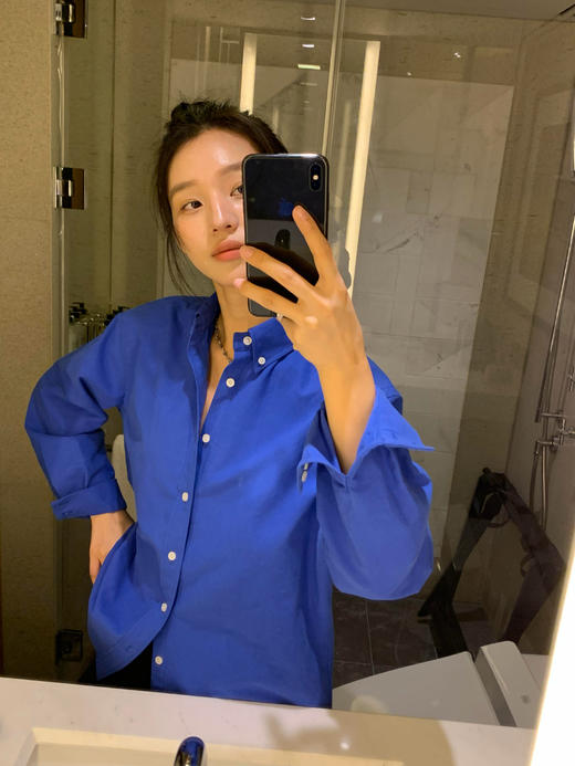 蓝宝石显白克莱因蓝挺括绸棉衬衫 商品图0