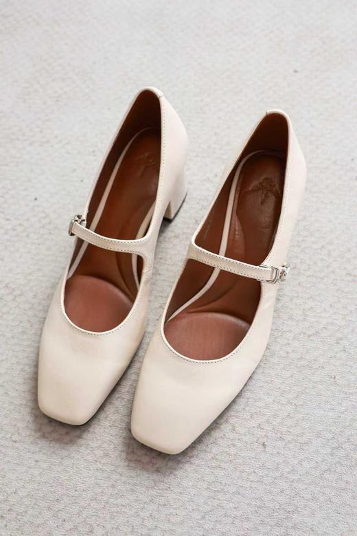 南法邂逅温柔一字扣单鞋 商品图0