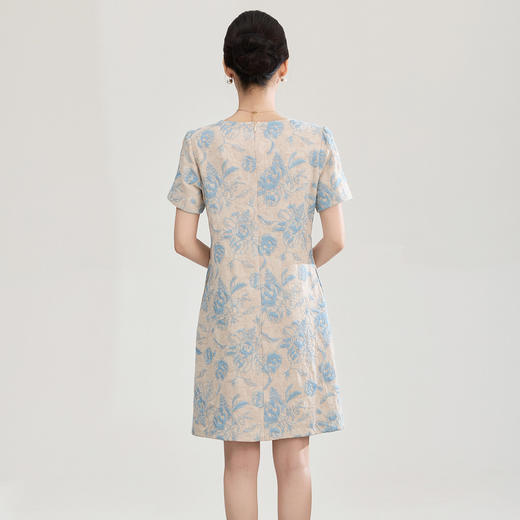 「高货wl」全新升级【铂金会员321/天猫429/差价108】(10441)洛诗琳气质重工刺绣提花连衣裙2026春夏新款显瘦收腰A字裙 商品图2