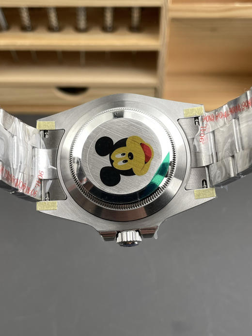 CLEAN PULS 劳力士 ROLEX 水鬼系列➕新限量版【高版本】逆调时针，可回调日历，美美搭配。新劳力士水鬼  6字位自带皇冠，更加上档次，真正41mm尺寸与原装一致，4角表耳变小，表带表扣加宽 商品图9