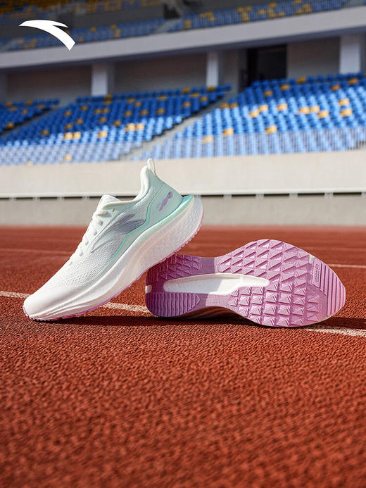 安踏马赫6SE丨专业缓震跑步鞋女鞋中考体测竞速训练运动鞋 纸莎白/浅云绿122615582-3 商品图1