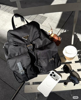 p家女款Re-Nylon中号双肩背包（配小袋）