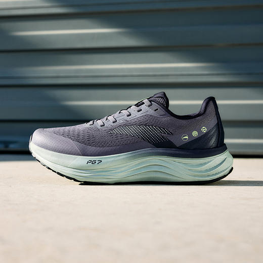 安踏旅步2代PG7全新中底科技男子舒适缓震跑鞋112615545-4 商品图1