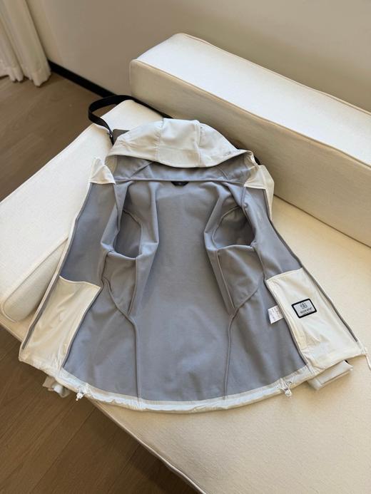 可隆KL女Hybrid2L软壳夹克 BK  341085 商品图6