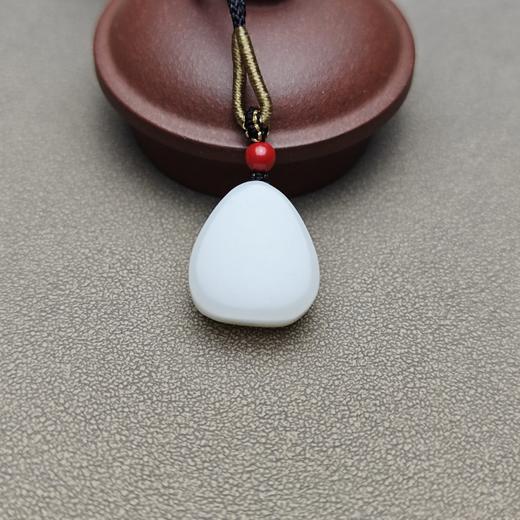 新疆和田玉且末料羊脂玉精美小佛牌 228-14 商品图6