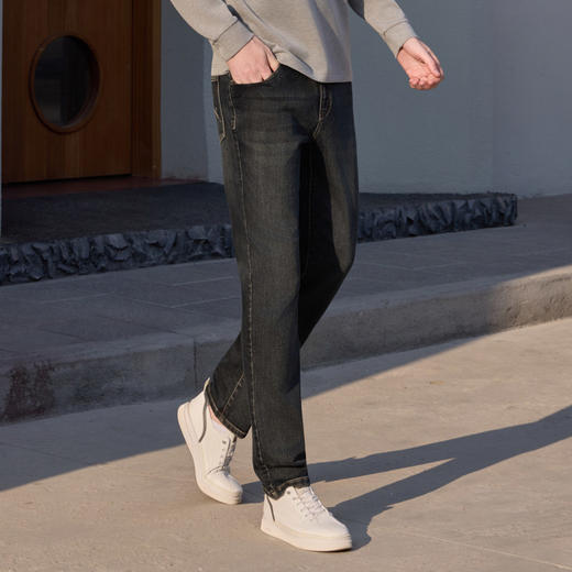 半身缘男裤 春季柔软亲肤挺括有型百搭显高牛仔裤261101M10130232 商品图3