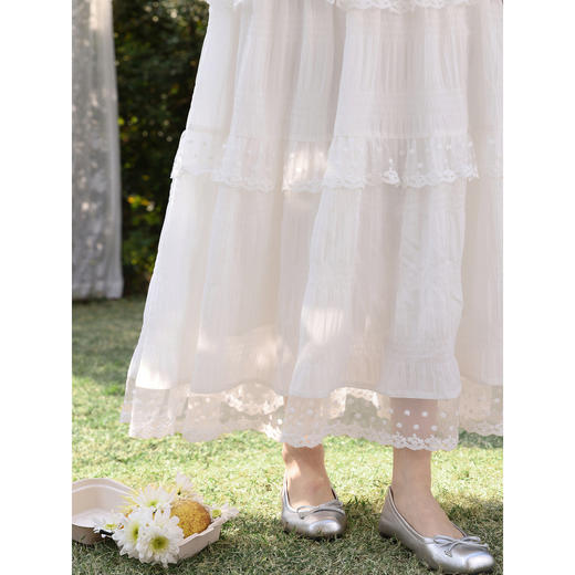鹿向南「扶光茉影」白色蕾丝长款蛋糕半身裙女春显瘦a字半身长裙现货 商品图1