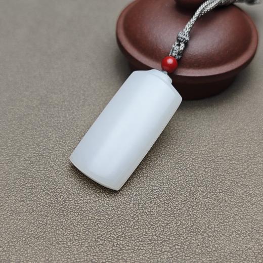 新疆和田玉且末料羊脂玉规整平安牌 228-13 商品图1