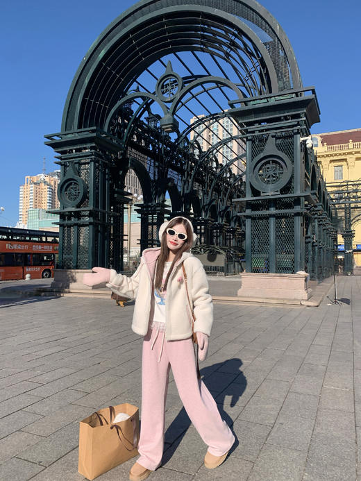 <曾小咸推荐>3.3 现货秒杀 ！微信超特价！韩系羊羔毛连帽外套 日常279.99 立减140 秒杀139.99！！粉色加绒休闲裤 日常169.99 立减90 秒杀79.99！ 商品图11