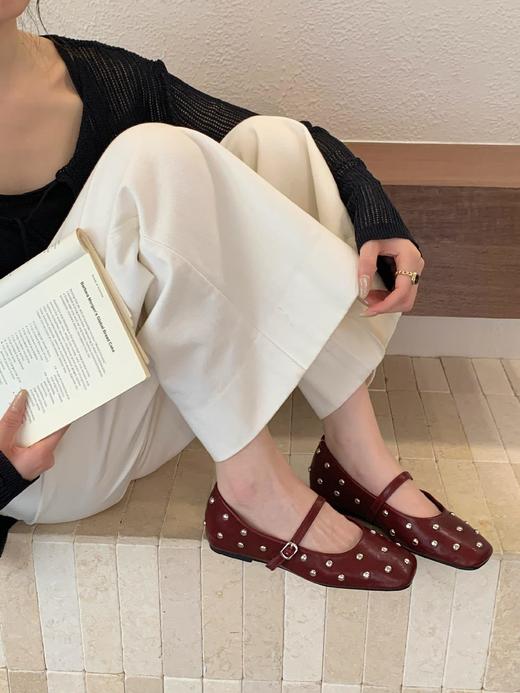 2026新复古玛丽珍鞋金属装饰一字带女鞋柳钉圆头低跟气质浅口单鞋 商品图1