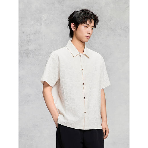 GXG男装 肌理质感短袖衬衫新中式纽扣衬衣通勤上装 25年夏季热卖 商品图2