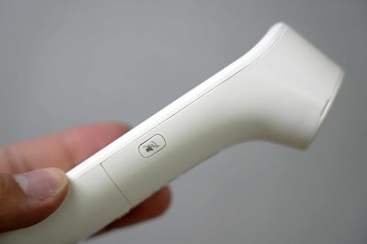 鱼跃 YHW-3红外测温仪家用医用通用型电子温度计红外线测温仪 商品图2