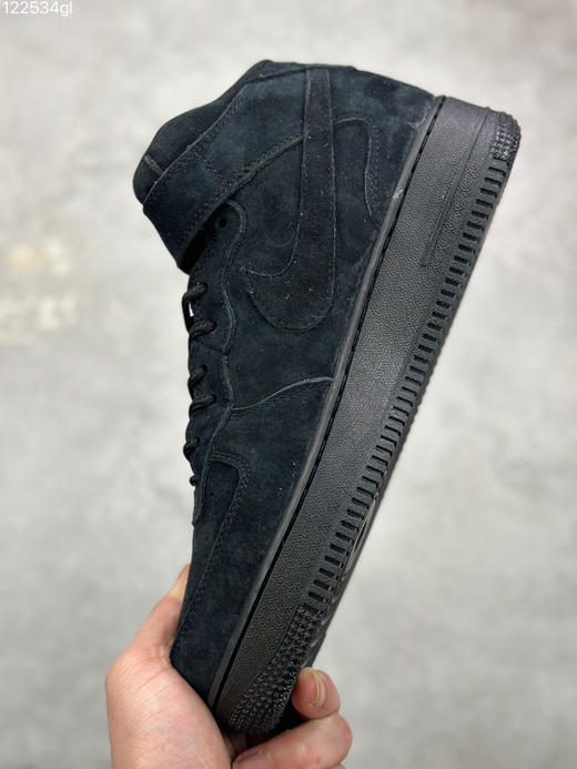 春季特惠💰460 Supreme x Nike Air Force 1 Mid 上体现得淋漓尽致！整鞋采用细腻的翻毛麂皮打造 商品图6