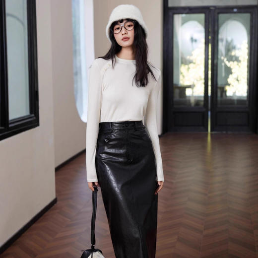 会呼吸的面料【春夏天丝羊毛轻奢打底衫】领口不对称设计打扣圆领衫 羊毛休闲打底衫撸猫衫 商品图2