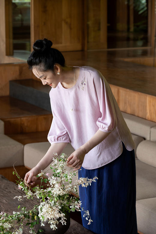 牧衣游原创 20姆米重磅手工刺绣真丝衬衫宽松极简圆领上衣 织界 商品图5