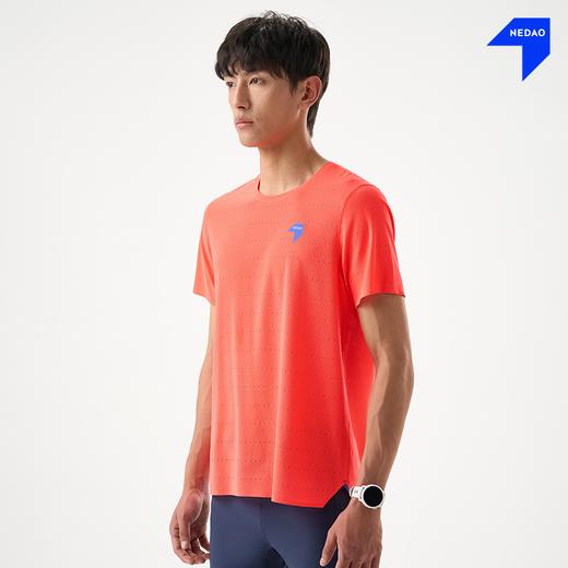 NEDAO26新品内道柔风短袖春夏新款男女马拉松跑步训练风洞透气轻量洞洞T恤 商品图3