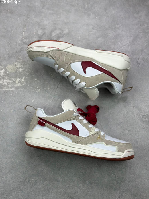 春季特惠💰360 AIR JORDAN CMFT ERA 舒释鞋男女子运动鞋 马年限定 商品图4