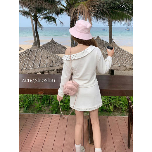 <曾小咸推荐>3.8现货秒杀 ！微信超特价！韩系波点拼接短裙 日常129.99 立减70 秒杀59.99！！ 波点斜肩T 秒杀69.99！！ 商品图4