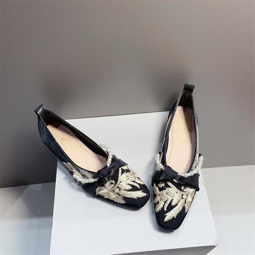 【复古新中式气质珍珠粗跟单鞋】女春季新款百搭绸缎方头玛丽珍女鞋 商品图1