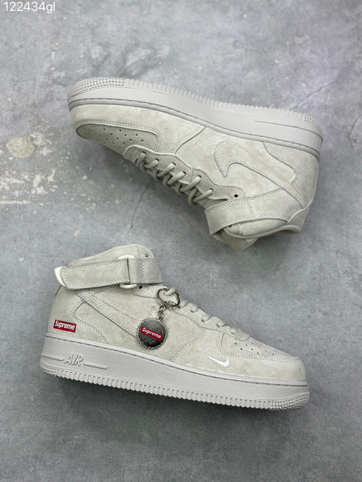 春季特惠💰460 Supreme x Nike Air Force 1 Mid 上体现得淋漓尽致！整鞋采用细腻的翻毛麂皮打造 商品图4