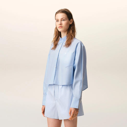 AMI PARIS 女士心形徽标压花棉质短款宽松长袖衬衫 浅蓝色 FSH770 CO0031 450 商品图2