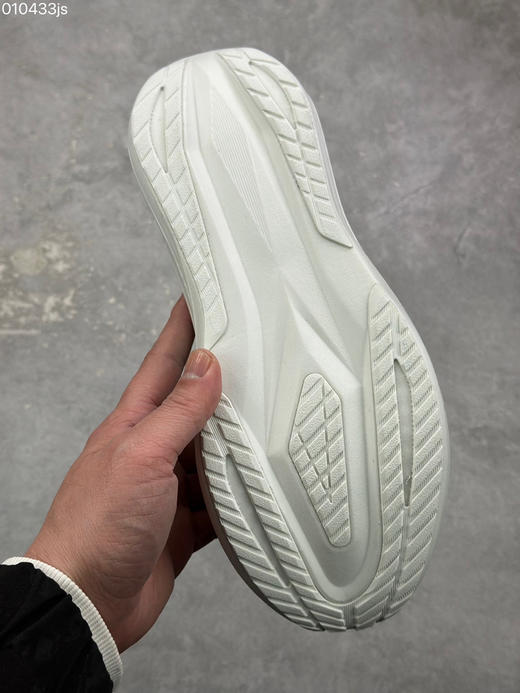 春季特惠💰340 Asics Gel-Cumulus 16 亚瑟士 防滑耐磨 休闲运动鞋 商品图8