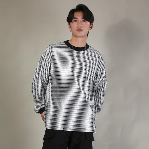 DRONKOO 2026 圆领领口反做撞色细条纹做旧磨破微阔长袖中厚T恤 商品图3