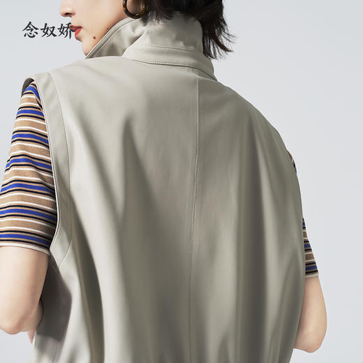 【商场同款】CNI6396 “ 米色蛋白皮马甲 ” 柔韧耐穿，轻奢质感好搭显瘦 商品图1