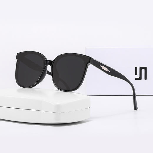 新款GM墨镜 女高级感大脸 显瘦太阳镜女 夏防晒紫外线开车 偏光眼镜男 商品图4