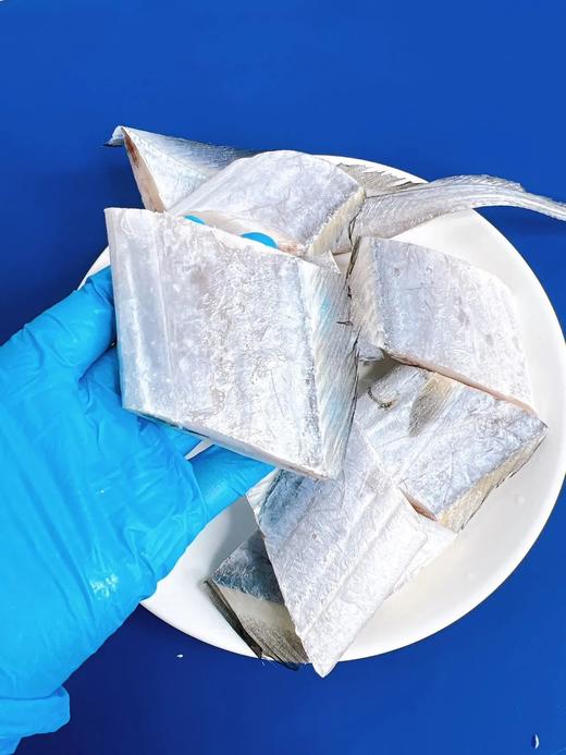 顺丰/京东包邮，经典小蓝箱海钓带鱼， 深海野生海钓 单冻无冰衣 鱼鳍鲜亮透彻 肉质丰腴肥基地直邮 商品图11