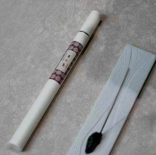 花香系列 薰风香 | 舒缓精神，放松情绪   一种无声的拥抱，温和地接住你的疲惫和不安，找到真正的休息   天然传统中式线香 商品图2