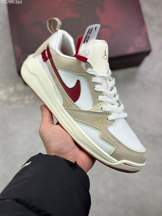 春季特惠💰360 AIR JORDAN CMFT ERA 舒释鞋男女子运动鞋 马年限定 商品图0