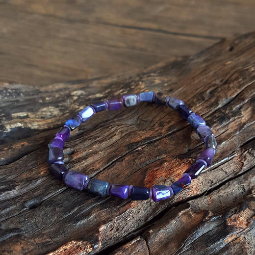 【天然正品】天然约4*7MM玉化料皇家紫配星际蓝色随型舒俱来手串17CM（弹力绳）230126NJM23 商品图4