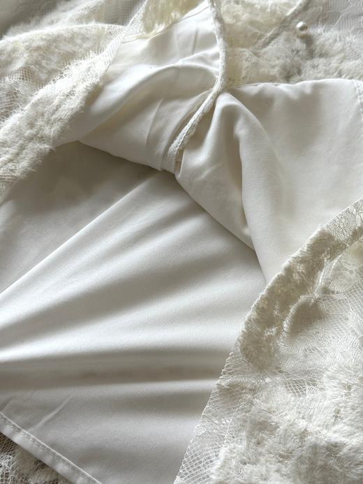 花间影~早春新款法式温柔风钩花水溶蕾丝拼接V领蕾丝衫 商品图13