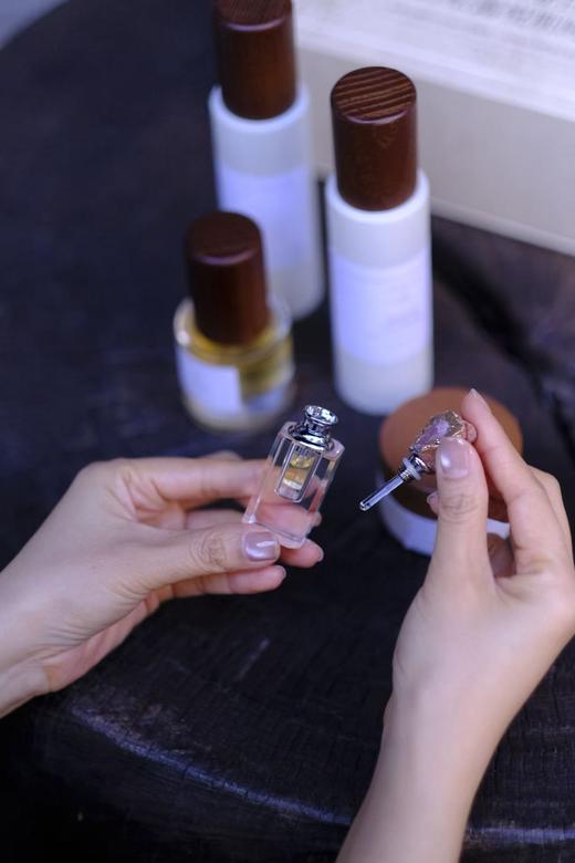【奕虹定制】[保加利亚白玫瑰套盒]芳疗师高端奢华美白抗衰6件套值得珍藏的悦己之礼 商品图4