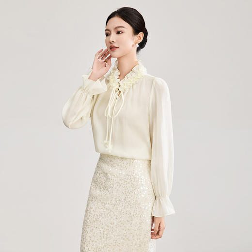 「高货wl」全新升级【铂金会员266/天猫359/差价93】(02209)洛诗琳气质天丝钉珠花瓣领衬衫2026春季新款垂感系带上衣 商品图0