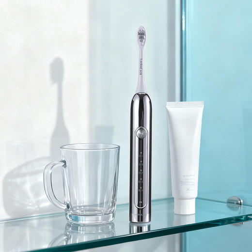 乐扣乐扣 电动牙刷ENR1347WHT 商品图0