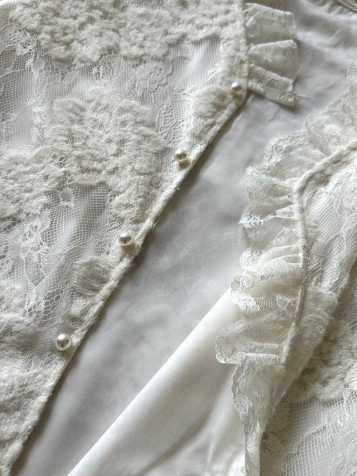 花间影~早春新款法式温柔风钩花水溶蕾丝拼接V领蕾丝衫 商品图12