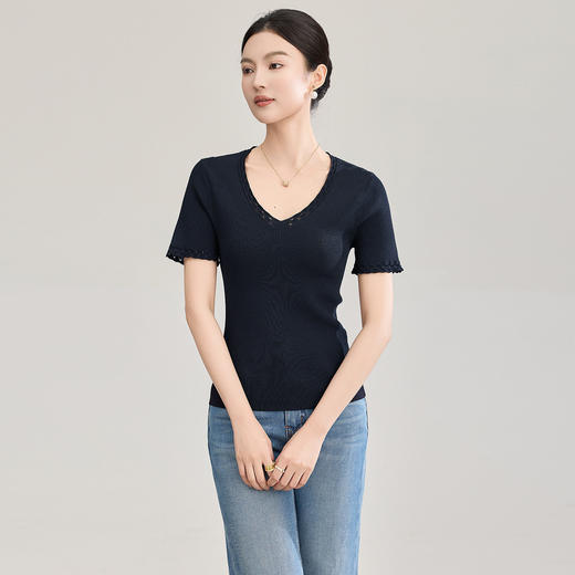 「高货wl」全新升级【铂金会员192/天猫259/差价67】(95801)洛诗琳法式立体钩花针织T恤2026春夏新款气质修身V领上衣 商品图1