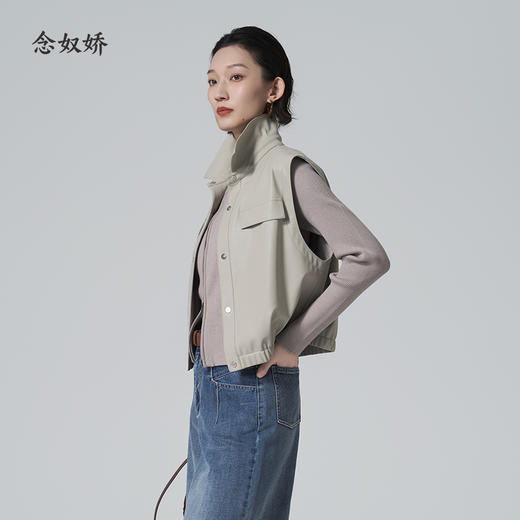 【商场同款】CNI6396 “ 米色蛋白皮马甲 ” 柔韧耐穿，轻奢质感好搭显瘦 商品图6