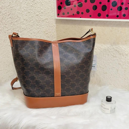 Celine 老花 中号 水桶包 商品图0
