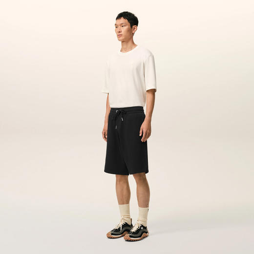 AMI PARIS 男士心形徽标刺绣棉质休闲短裤 黑色 HSO825 730 045 商品图4