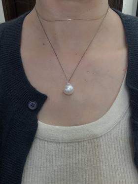 ⁶孤品~18k金【奶嘴澳白吊坠】13-14mm，丝绸光微瑕，出证书，24小时鉴赏期【香港】SS06-QTT-XGZZ