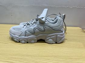 领跑梦想 199.9元春秋新款老爹鞋休闲运动鞋 590519-KD