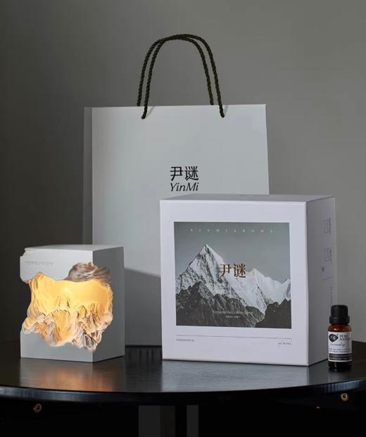 🌈送礼就选🫶「 尹谜日照金山香薰灯礼盒」火爆小红薯的香氛夜灯🌟，首发直降30❗️ 纯手工雕刻，🔥雪山纹路清晰又精致，天然植物萃取精油调香，散香舒缓持久  商品图5