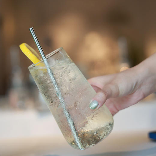 【断货王！10度青柠脆冰冰白葡萄酒！德国原瓶进口 买一箱送酒杯！】列顿庄园摩泽尔青柠脆冰冰·雷司令半甜白葡萄酒 10度甜型 750ml/瓶 商品图4