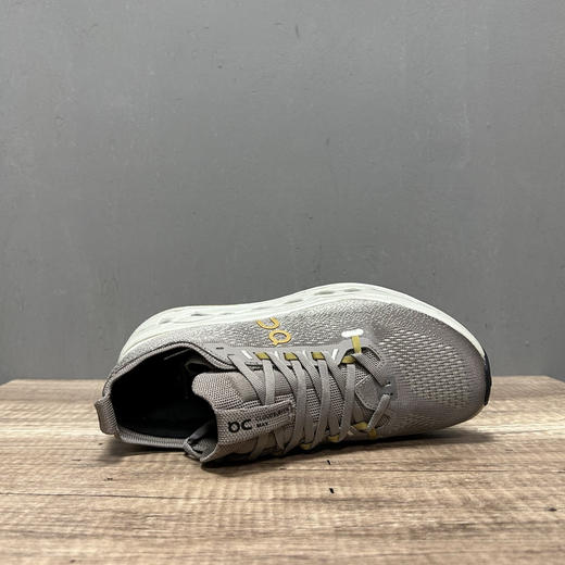 春季特惠💰340 On 昂跑 Cloudsurfer Max 舒适柔软减震透气轻便跑步鞋 商品图4