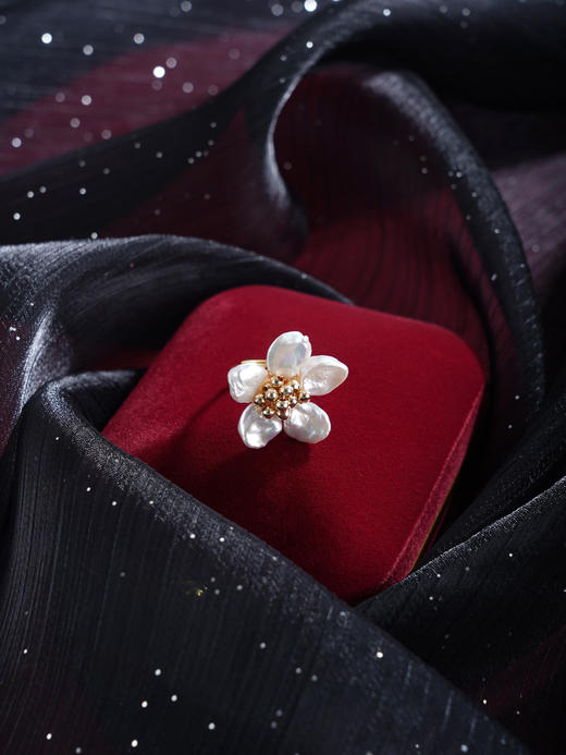 子佩集【桃之夭夭】银S925珍珠惜王妃戒指【QJJZ002】五瓣花巴洛克2602 商品图3